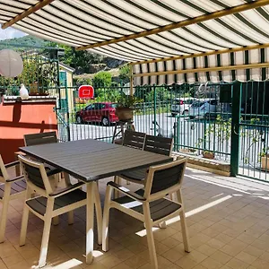 Beds House, Pace E Tranquillità A 5 Min Dal Mare.. Appartement Avegno